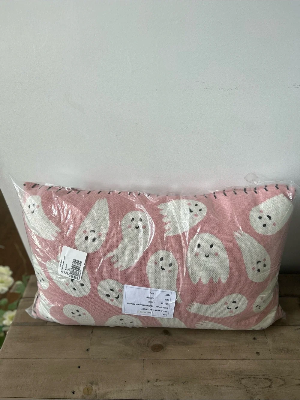 NWT Sweet Street Pink Halloween Knit Ghost Pillow 16x24 Whipstitch Edge
